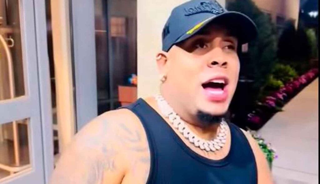 Bulin 47, artista urbano dominicano, en presentación reciente